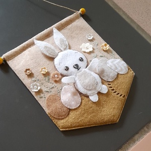 Nyuszis zászlós babaszoba dekoráció. - baba - mama - babaszoba dekoráció - babaszoba füzér, girland  - Meska.hu