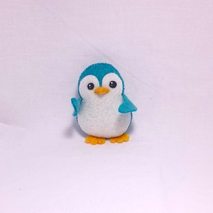 Vidám szines pingvinek - türkizzöld. - otthon & életmód - dekoráció - fali és függő dekoráció - függődísz - Meska.hu