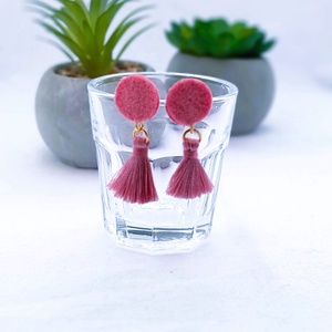 Filc bojtos fülbevaló. Mályva., Ékszer, Fülbevaló, Lógó fülbevaló, , MESKA