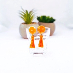 Filc bojtos fülbevaló. pöttyös narancs., Ékszer, Fülbevaló, Lógó fülbevaló, , MESKA