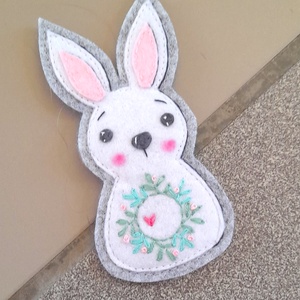 Nyuszi  hűtőmágnes Húsvétra.( szürke), Otthon & Életmód, Konyhafelszerelés, tálalás, Konyhai dekoráció, Hűtőmágnes, Varrás, MESKA