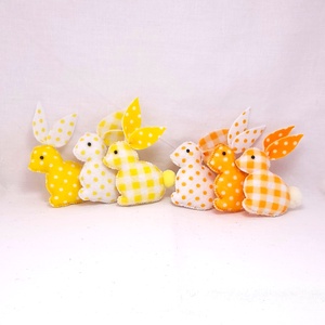 Sárga-narancssárga filc mini húsvéti nyuszik. - otthon & életmód - dekoráció - fali és függő dekoráció - függődísz - Meska.hu