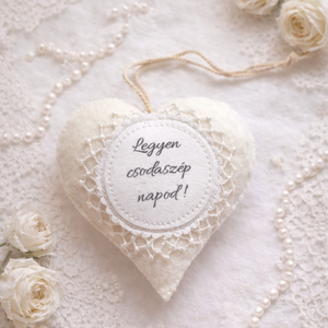 Romantikus csipke szív . - Meska.hu