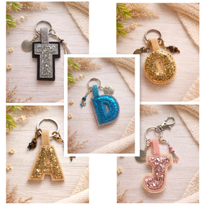 Betű - névreszóló kulcstartó, táskadísz., Táska & Tok, Kulcstartó & Táskadísz, Kulcstartó, Varrás, MESKA