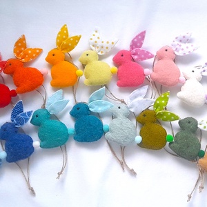  Pöttyösfülü mini húsvéti filc nyuszik. - ünnepi díszek, dekorációk - húsvéti díszek és dekorációk - húsvéti tojásfadíszek - Meska.hu