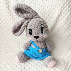 Horgolt nadrágos nyuszifiú - Meska.hu