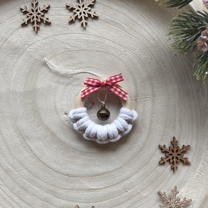 Makramé koszorú dísz csengettyűvel, Karácsony, Karácsonyi lakásdekoráció, Karácsonyfadíszek, Csomózás, MESKA