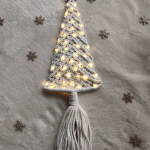 Makramé nagy fenyő dekoráció, Karácsony, Karácsonyi lakásdekoráció, Karácsonyi lakásdíszek, Csomózás, MESKA