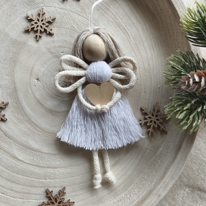 Makramé angyal szívvel, Karácsony, Karácsonyi lakásdekoráció, Karácsonyi lakásdíszek, Csomózás, MESKA