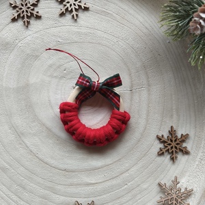 Makramé koszorú dísz masnival - Meska.hu