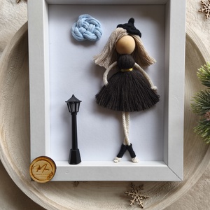 Makramé baba képkeretben, Karácsony, Karácsonyi lakásdekoráció, Karácsonyi lakásdíszek, Csomózás, MESKA