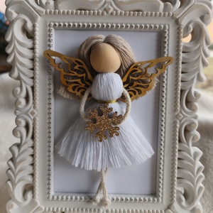 Makramé angyal díszek keretben - karácsony - karácsonyi lakásdekoráció - karácsonyi lakásdíszek - Meska.hu