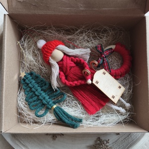 Makramé karácsonyfa díszek  - karácsony - karácsonyi lakásdekoráció - karácsonyfadíszek - Meska.hu