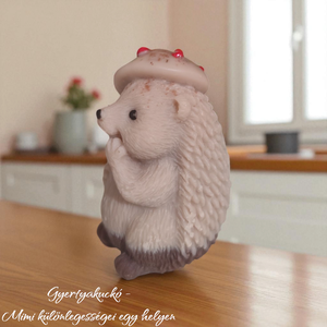 Süni figura gyertya  gombakalappal, kézzel készült, illatos vagy illatmentes - kellékek & szerszámok - dekorációs kellékek - dekorációs gyertya - Meska.hu
