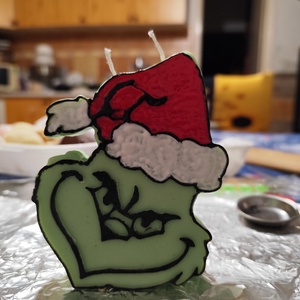 Karácsonyi Grincs gyertya  kézműves ajándék - kellékek & szerszámok - dekorációs kellékek - dekorációs gyertya - Meska.hu Karácsonyi Grincs gyertya  kézműves ajándék - kellékek & szerszámok - dekorációs kellékek - dekorációs gyertya - Meska.hu