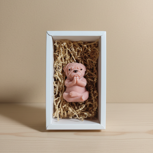 Mopsz kutya gyertya kézműves szójaviasz gyertya  - kellékek & szerszámok - dekorációs kellékek - dekorációs gyertya - Meska.hu