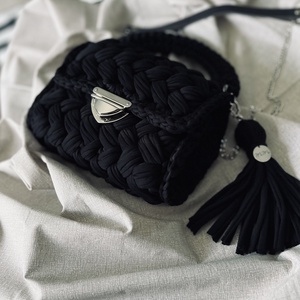 Horgolt crossbody - táska & tok - kézitáska & válltáska - alkalmi táska - Meska.hu