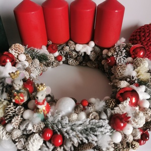 Piros fehér adventi asztaldísz koszorú - Meska.hu