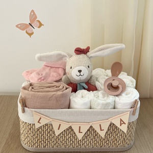 Pelenkabox nyuszis csörgővel - Meska.hu