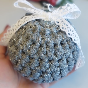 Karácsonyi gömb horgolt - Meska.hu