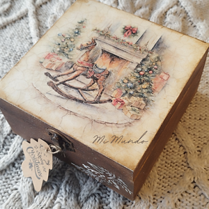 Karácsonyi teás doboz , Otthon & Életmód, Konyhafelszerelés, tálalás, Konyhai tárolás, Tea & Kávé tárolás, Decoupage, transzfer és szalvétatechnika, Festett tárgyak, MESKA