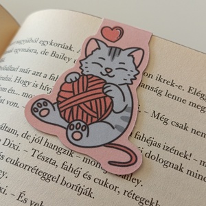mágneses könyvjelző - gombolyagos cica, Könyv & Zene, Könyvjelző, Fotó, grafika, rajz, illusztráció, MESKA
