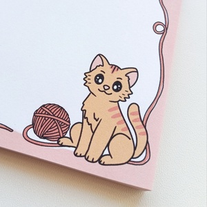 Cicás gombolyagos  jegyzettömb - 9x9 cm - otthon & életmód - papír, írószer - jegyzetfüzet & napló - Meska.hu