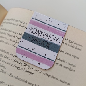Mágneses könyvjelző - könyvmoly vagyok - Meska.hu