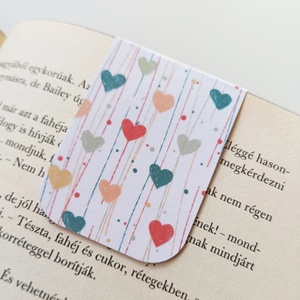 Mágneses könyvjelző - színes szívecskés, Könyv & Zene, Könyvjelző, Fotó, grafika, rajz, illusztráció, MESKA