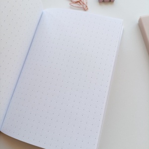 A6-os füzet csajos grafikájú boritóval - otthon & életmód - papír, írószer - jegyzetfüzet & napló - Meska.hu