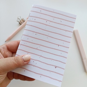 A6-os füzet pasztell rózsaszín csíkos, Otthon & Életmód, Papír, írószer, Jegyzetfüzet & Napló, Fotó, grafika, rajz, illusztráció, MESKA