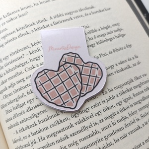 mágneses könyvjelző - szívecske gofri - könyv & zene - könyvjelző - Meska.hu