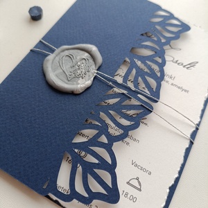 Esküvői meghívó tépett szélű színes levél mintás vágott kartonban, Esküvő, Meghívó & Kártya, Meghívó, Papírművészet, MESKA