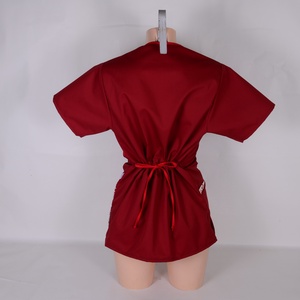 Karácsonyi mintás tunika egészségügyi/óvónői/szépségipari munkaruha - ruha & divat - női ruha - tunika - Meska.hu