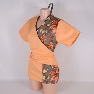 Őszi levelek mintás tunika egészségügyi/óvónői/szépségipari munkaruha - Meska.hu