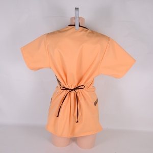 Őszi levelek mintás tunika egészségügyi/óvónői/szépségipari munkaruha - ruha & divat - munkaruha - Meska.hu Őszi levelek mintás tunika egészségügyi/óvónői/szépségipari munkaruha - ruha & divat - munkaruha - Meska.hu