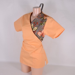 Őszi levelek mintás tunika egészségügyi/óvónői/szépségipari munkaruha - Meska.hu