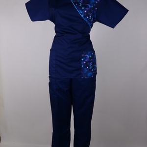 Hol és csillagok mintás tunika egészségügyi/óvónői/szépségipari munkaruha - ruha & divat - munkaruha - Meska.hu