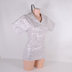 Hópihe ezüst mintás tunika egészségügyi/óvónői/szépségipari munkaruha - ruha & divat - munkaruha - Meska.hu