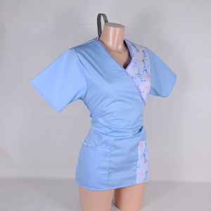 Gólya mintás tunika egészségügyi/óvónői/szépségipari munkaruha - ruha & divat - munkaruha - Meska.hu