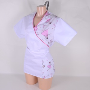 L méret Balerina mintás tunika egészségügyi/óvónői/szépségipari munkaruha - ruha & divat - munkaruha - Meska.hu