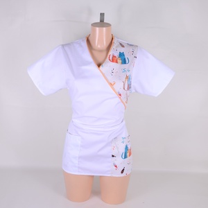 Cica mintás egészségügyi/óvónői/szépségipari munkaruha tunika és/vagy nadrág - ruha & divat - munkaruha - Meska.hu