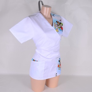 Mickey és Minnie mintás tunika egészségügyi/óvónői/szépségipari munkaruha - ruha & divat - munkaruha - Meska.hu