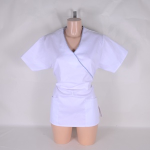 Egészségügyi/óvónői/szépségipari munkaruha virágos paszpol díszítéssel - Meska.hu