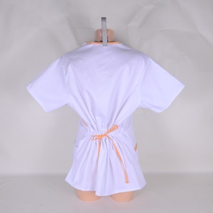 Fehér-barackszínű tunika egészségügyi/óvónői/szépségipari munkaruha - ruha & divat - munkaruha - Meska.hu