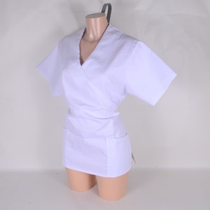 Fehér tunika egészségügyi/óvónői/szépségipari munkaruha - ruha & divat - munkaruha - Meska.hu