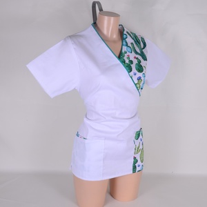 L Kaktusz mintás tunika egészségügyi/óvónői/szépségipari munkaruha - ruha & divat - munkaruha - Meska.hu