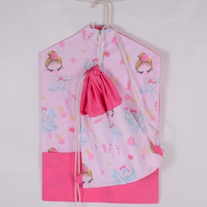 Balerina pink Ovis zsák és hátizsák névhímzéssel, Játék & Sport, Ovis felszerelés, Ovis szett, Varrás, Mintás oviszsák + tornazsák szett, névhímzés külön kérhető rá.
Névhímzés lehet teljesnév keresztnév..., MESKA