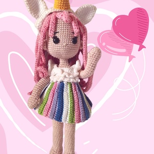 Öltöztethető horgolt baba unikornis fejdísszel, Játék & Sport, Baba & babaház, Öltöztethető baba, Horgolás, MESKA