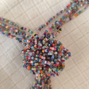 Csomózott színes gyöngy nyaklánc  - ékszer - nyaklánc - gyöngyös nyaklánc - Meska.hu Csomózott színes gyöngy nyaklánc  - ékszer - nyaklánc - gyöngyös nyaklánc - Meska.hu